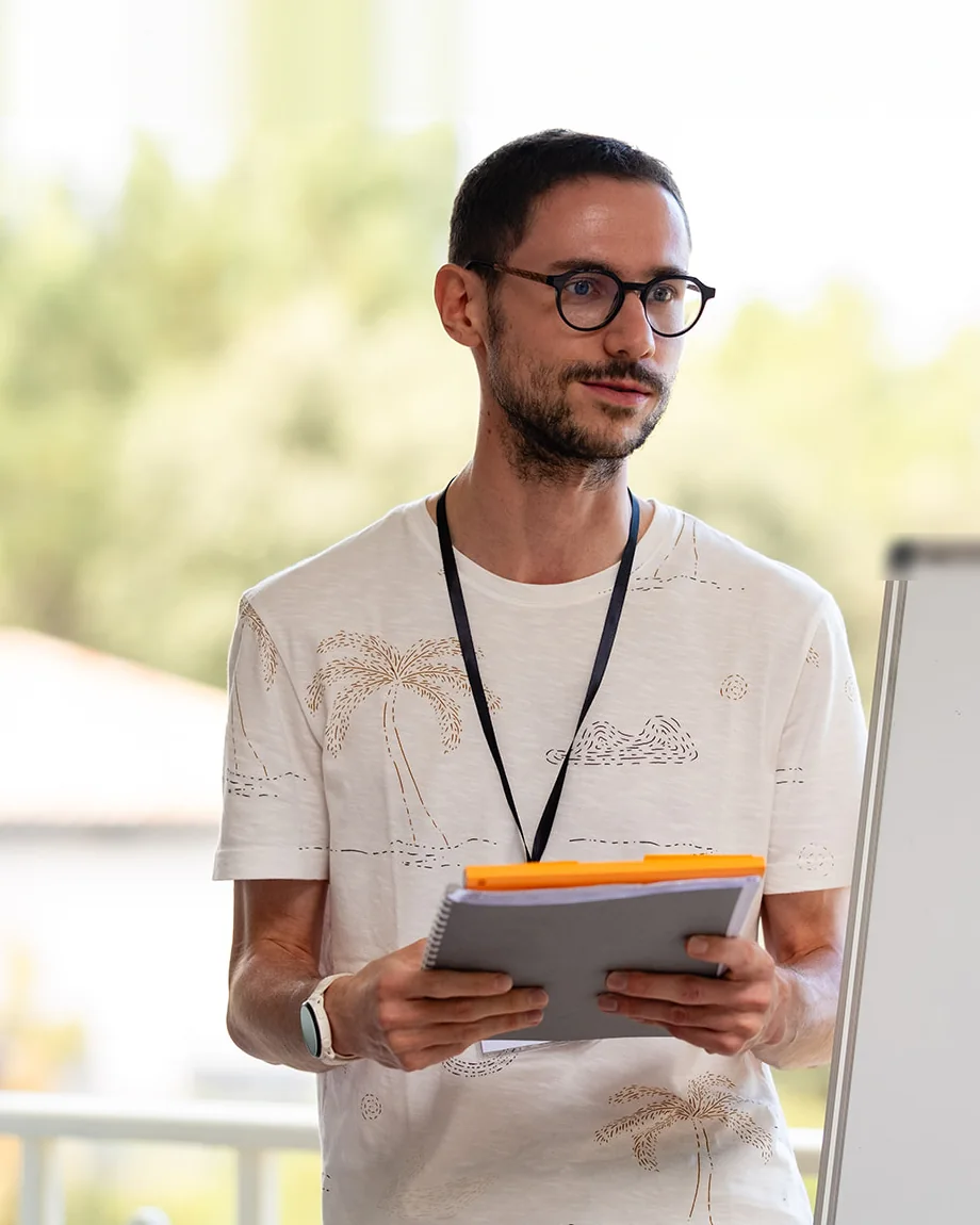 Maxime Sciare pendant un atelier de La Forge LevelUp.